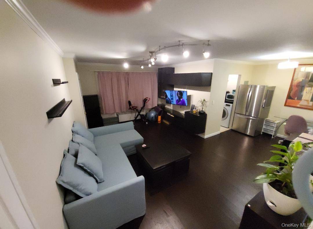 Apartamento de 1 Dormitorio en Venta en Whitestone - Nueva York - EE. UU. - 6