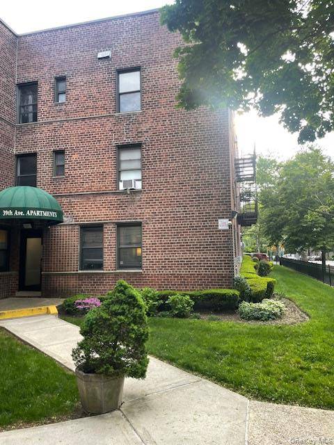 Apartamento com 1 Quartos à Venda em Woodside - Nova Iorque - EUA - 5