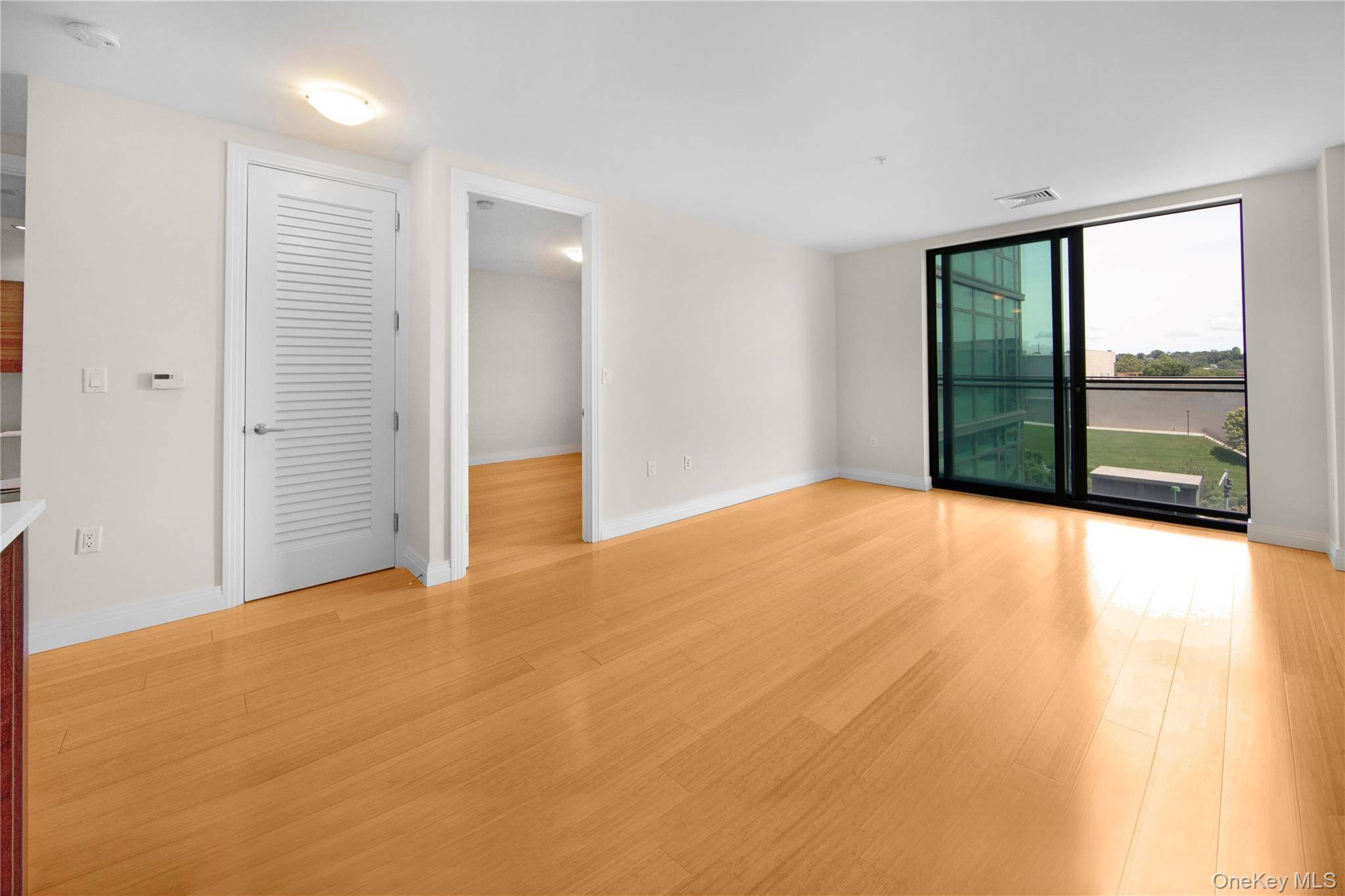 Apartamento com 1 Quartos à Venda em Yonkers - Nova Iorque - EUA - 2