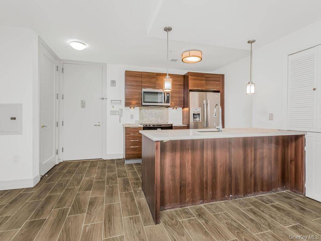 1 Bedroom Home for Sale in Yonkers - New York - USA - 1