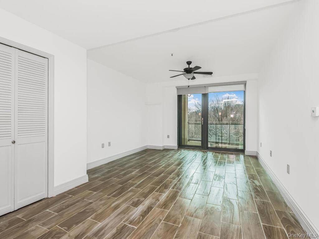 1 Bedroom Home for Sale in Yonkers - New York - USA - 7