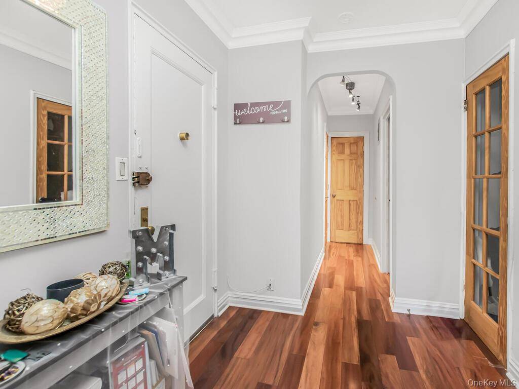 1 Bedroom Home for Sale in Yonkers - New York - USA - 7