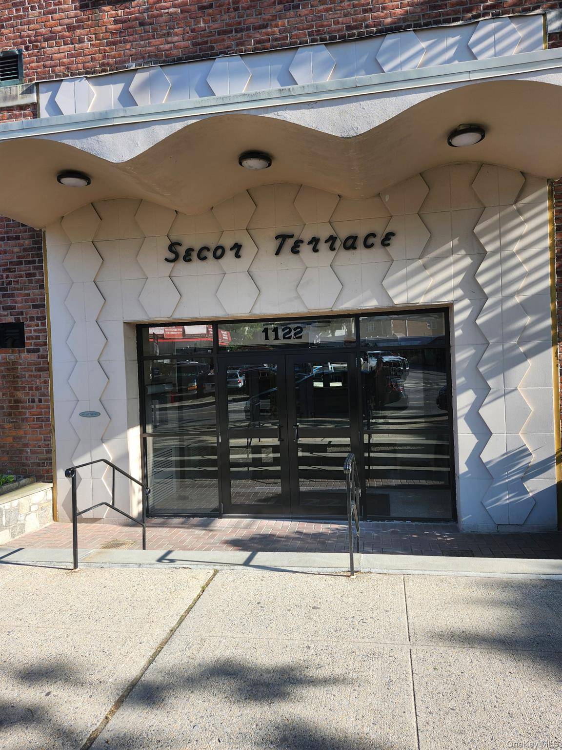 1 Bedroom Home for Sale in Yonkers - New York - USA - 1