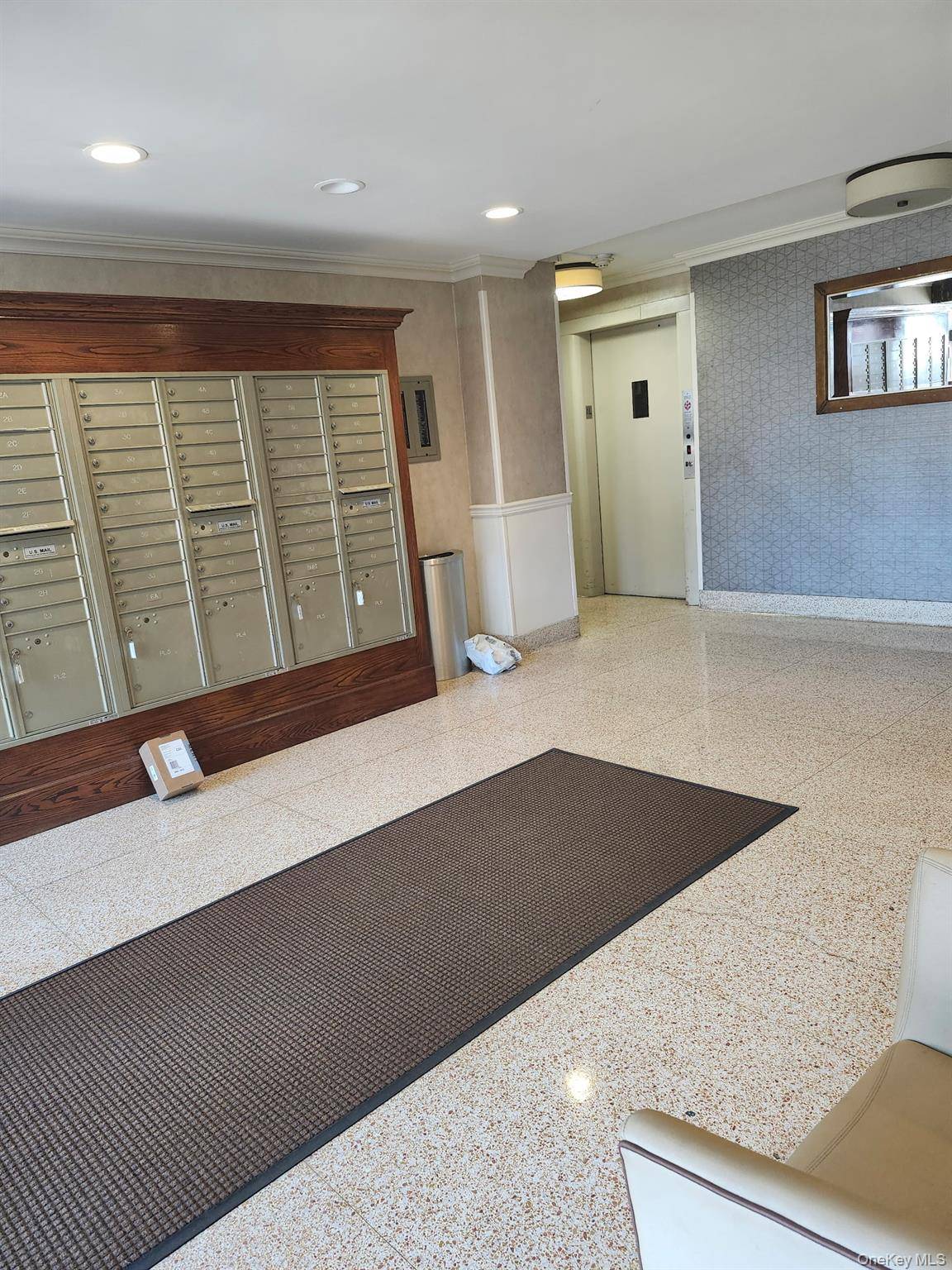 1 Bedroom Home for Sale in Yonkers - New York - USA - 3