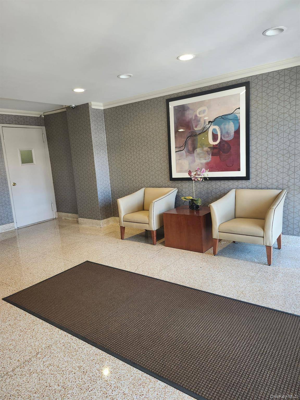 1 Bedroom Home for Sale in Yonkers - New York - USA - 4