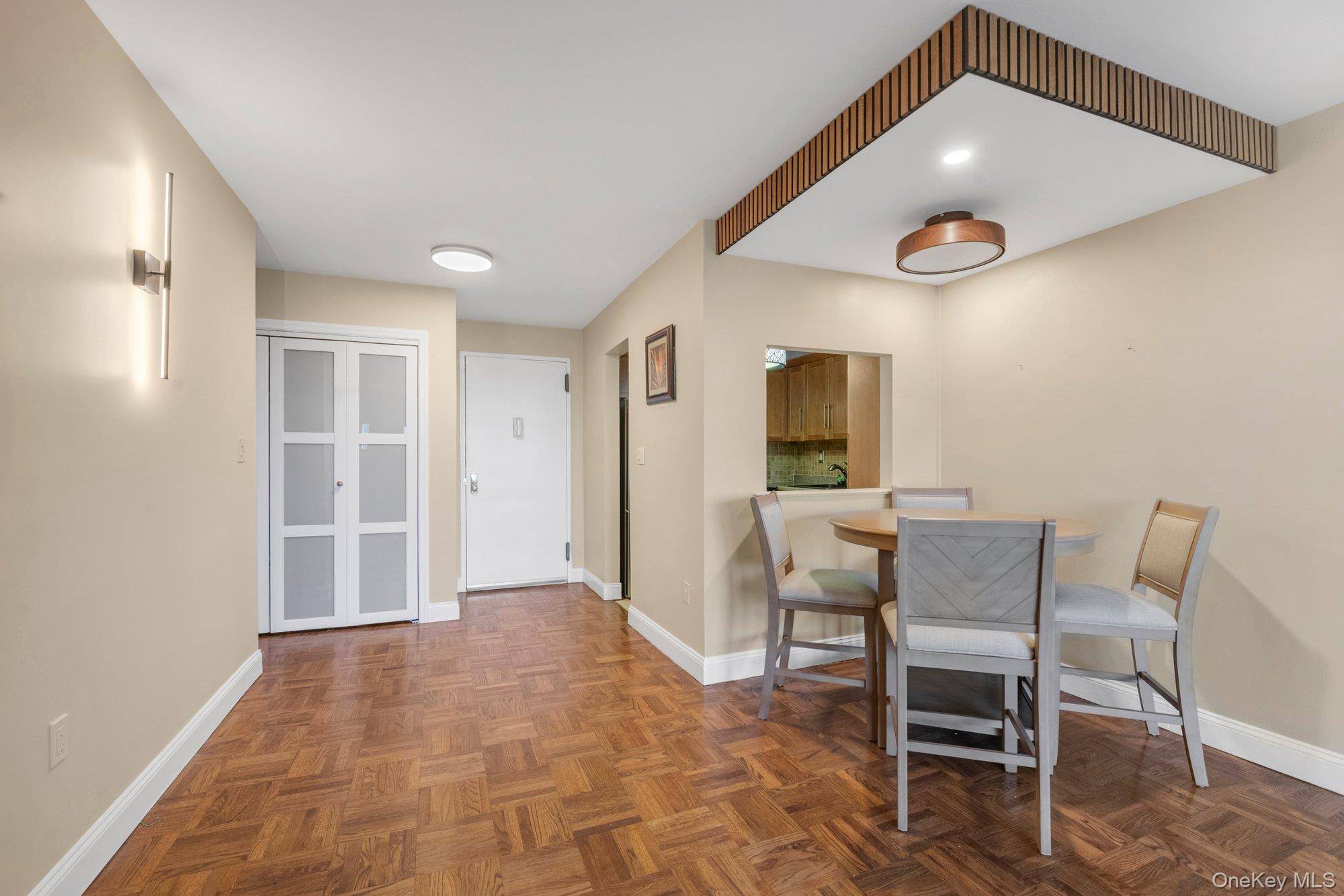 1 Bedroom Home for Sale in Yonkers - New York - USA - 5