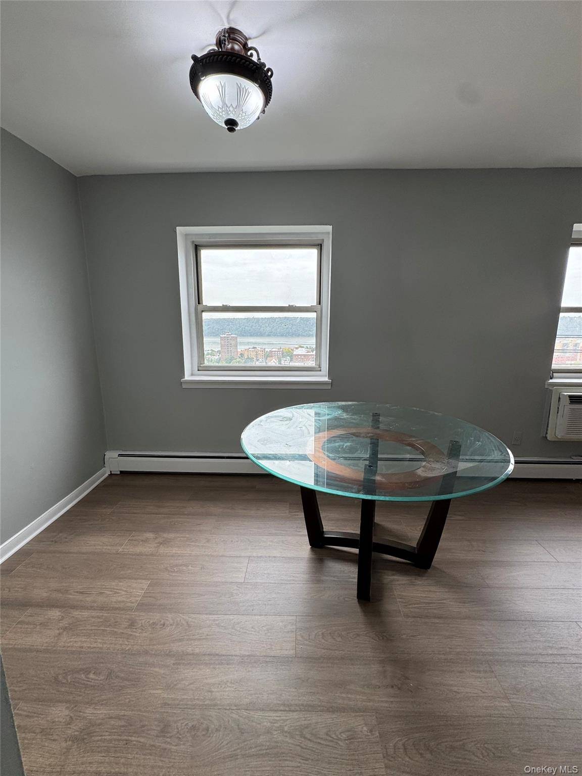 Apartamento com 1 Quartos à Venda em Yonkers - Nova Iorque - EUA - 4