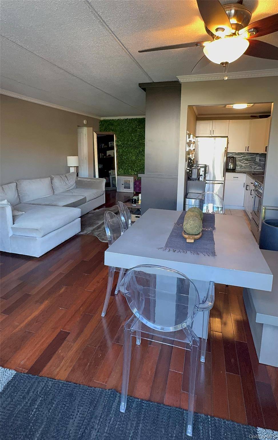 1 Bedroom Home for Sale in Yonkers - New York - USA - 3