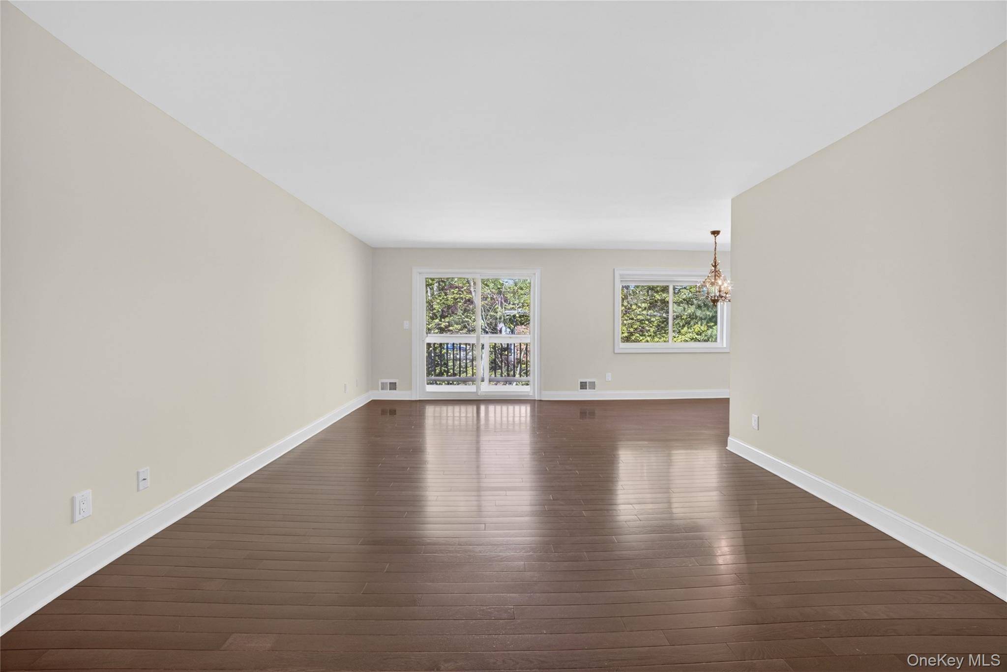1 Bedroom Home for Sale in Yorktown Heights - New York - USA - 5