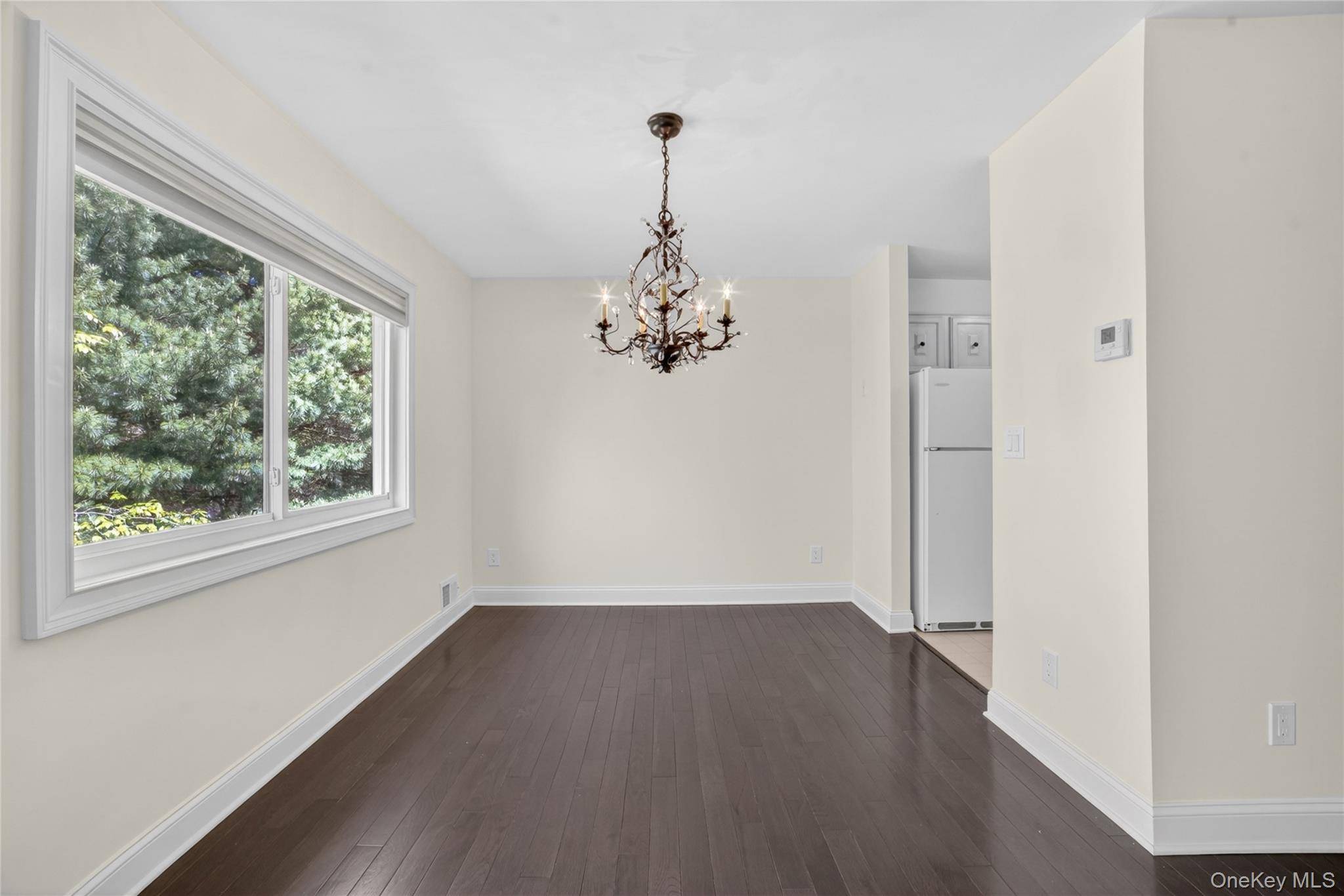 1 Bedroom Home for Sale in Yorktown Heights - New York - USA - 8