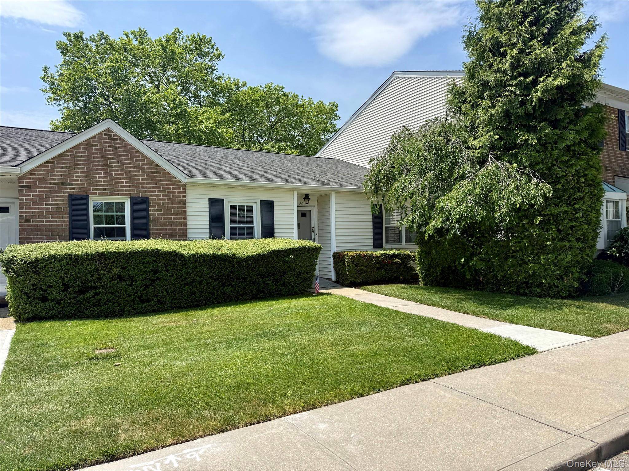 Apartamento com 2 Quartos à Venda em Amityville - Nova Iorque - EUA - 1