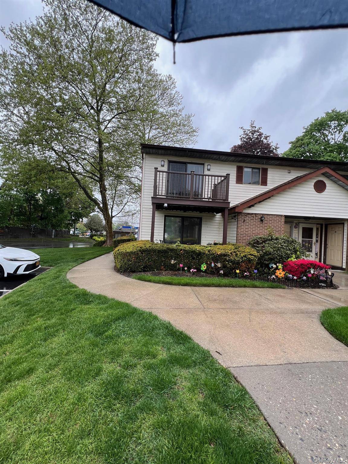Apartamento com 2 Quartos à Venda em Amityville - Nova Iorque - EUA - 2