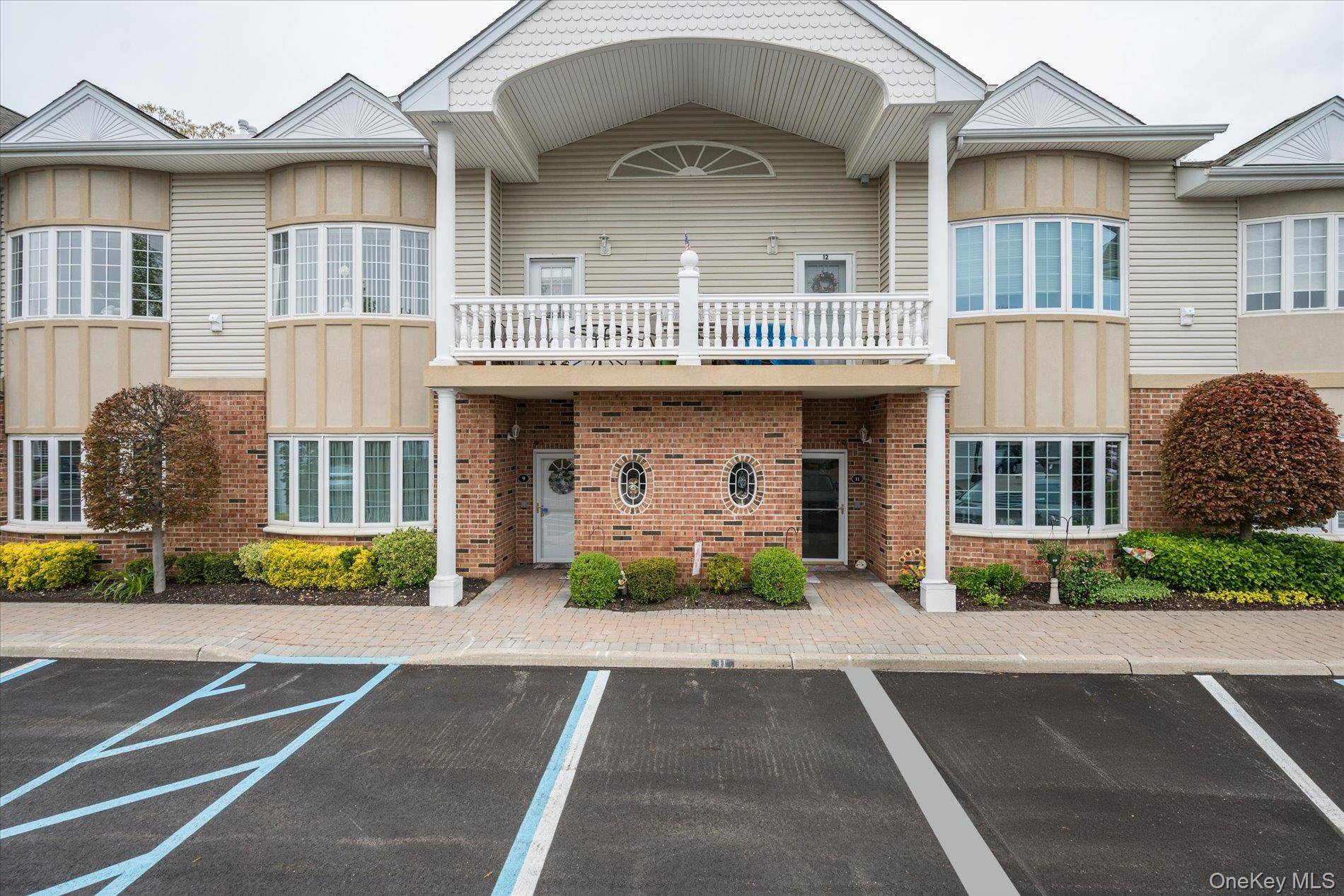 Apartamento com 2 Quartos à Venda em Amityville - Nova Iorque - EUA - 2