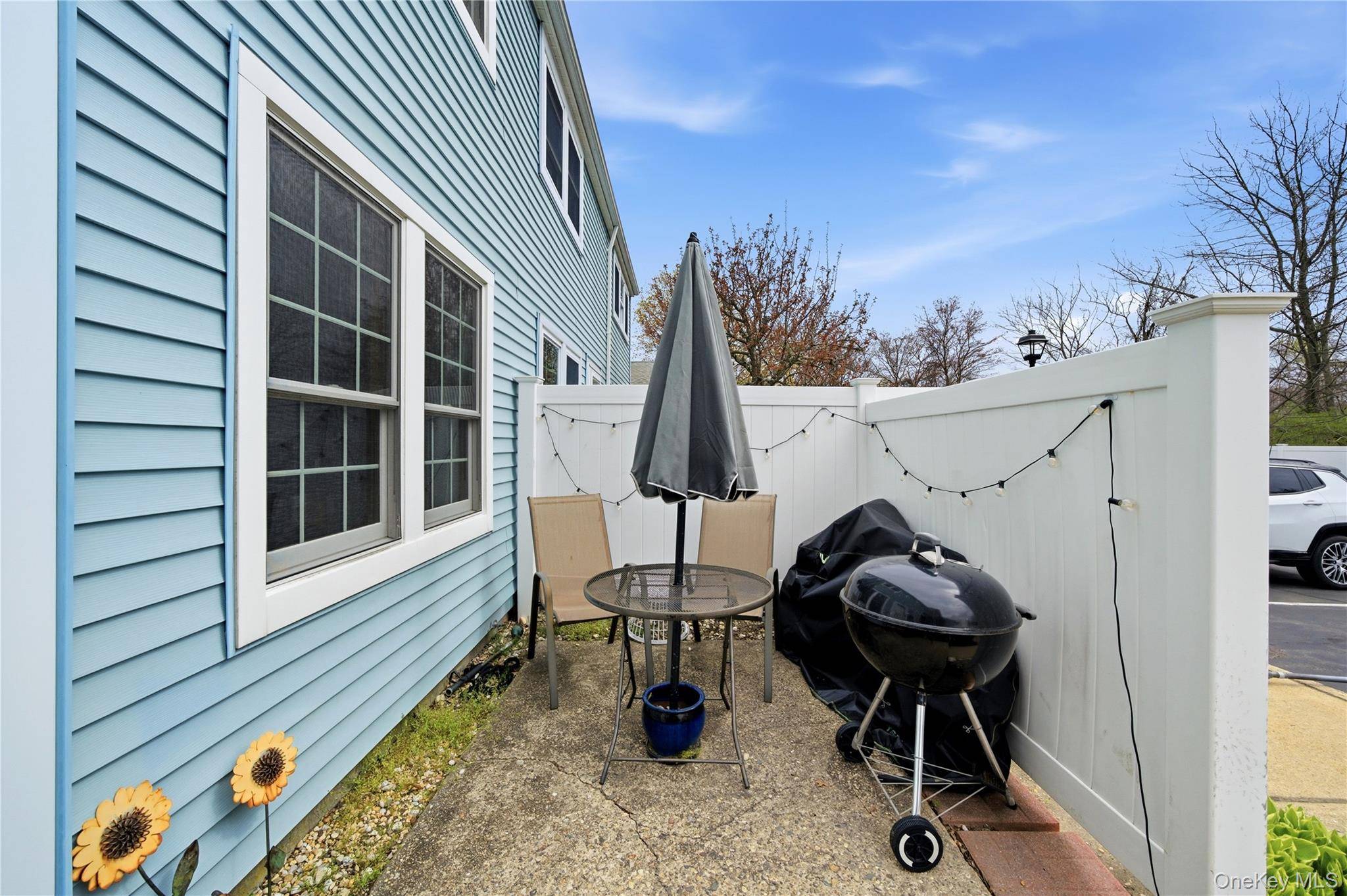2 Bedroom Home for Sale in Babylon - New York - USA - 4