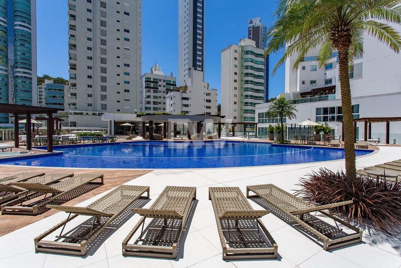 Apartamento de 2 Dormitorios en Venta en Balneário Camboriú - Santa Catarina - Brasil - 3