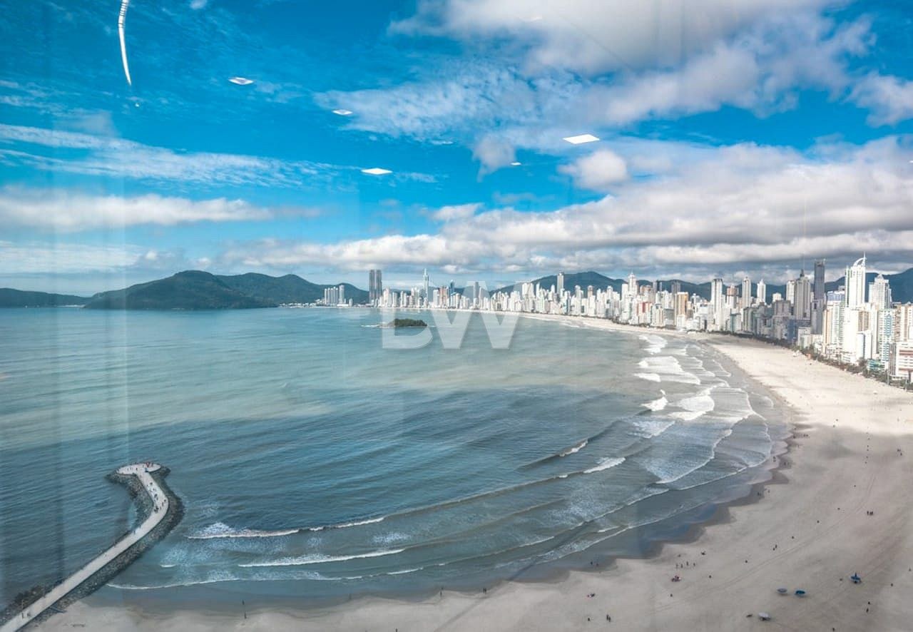 Apartamento de 2 Dormitorios en Venta en Balneário Camboriú - Santa Catarina - Brasil - 6