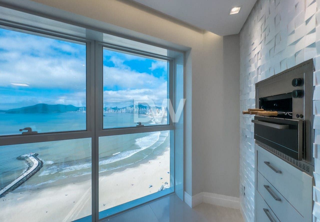 Apartamento de 2 Dormitorios en Venta en Balneário Camboriú - Santa Catarina - Brasil - 7