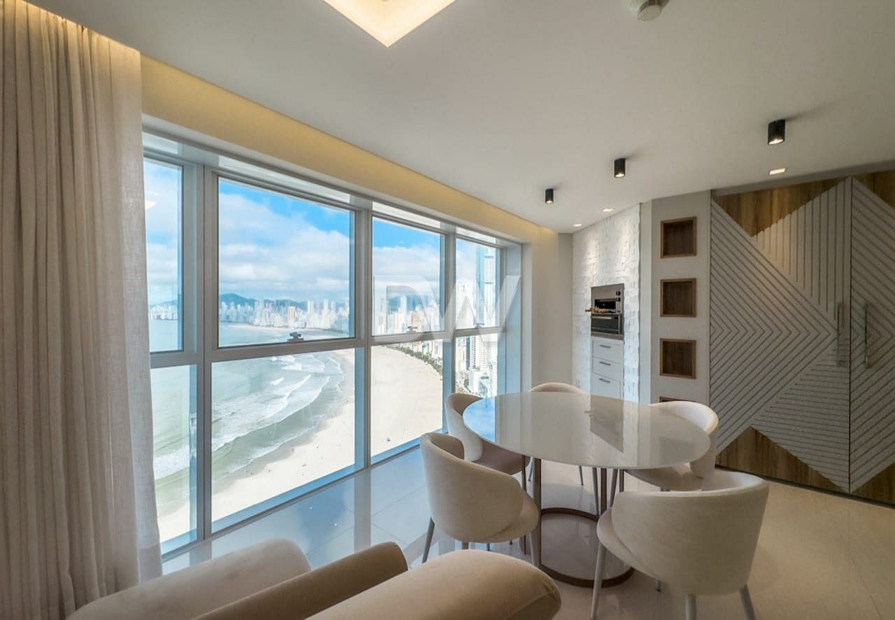 Apartamento de 2 Dormitorios en Venta en Balneário Camboriú - Santa Catarina - Brasil - 8