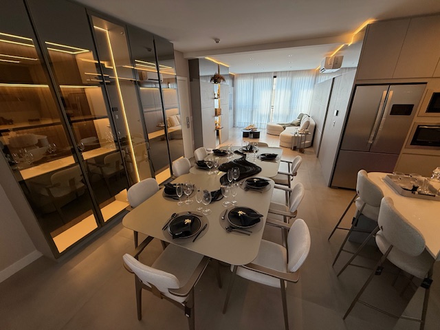 Apartamento de 2 Dormitorios en Venta en Balneário Camboriú - Santa Catarina - Brasil - 5