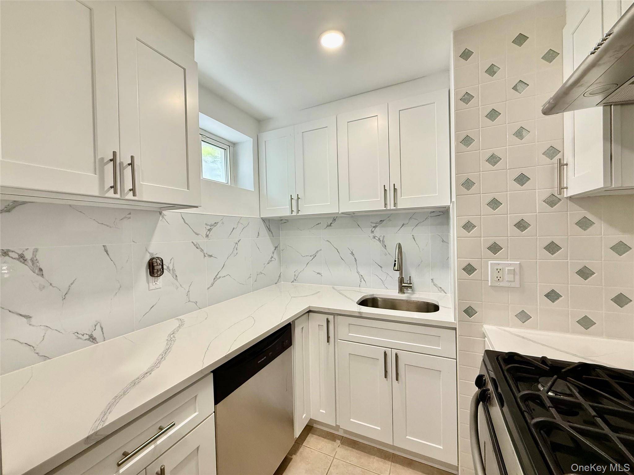 Apartamento com 2 Quartos à Venda em Bayside - Nova Iorque - EUA - 1