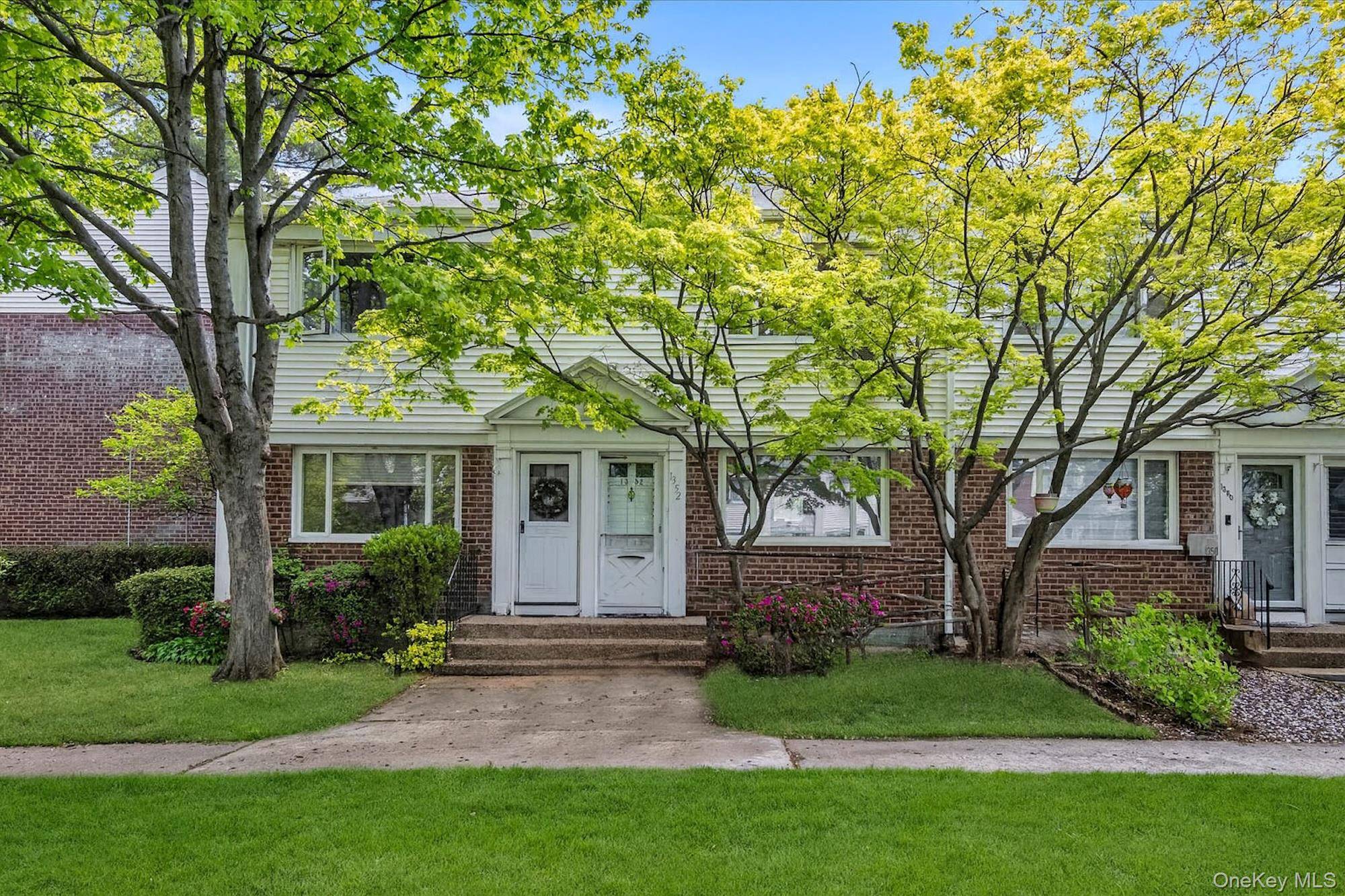 2 Bedroom Home for Sale in Bayside - New York - USA - 2