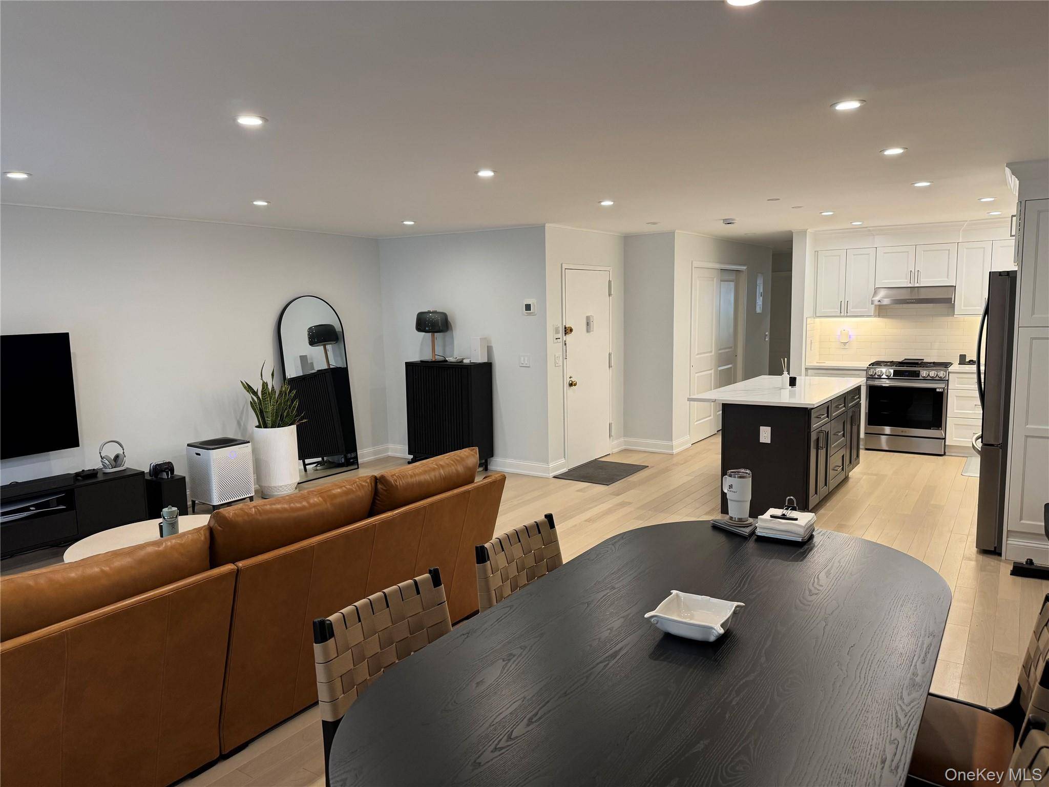 Apartamento de 2 Dormitorios en Venta en Bayside - Nueva York - EE. UU. - 4