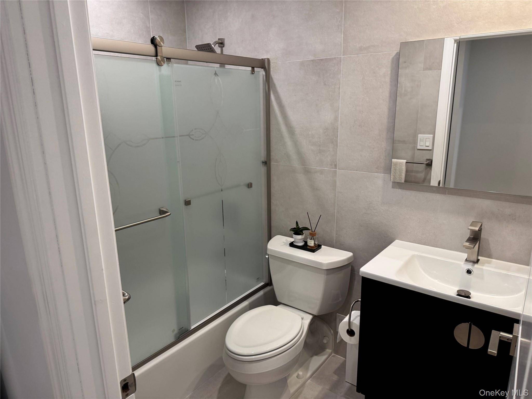 Apartamento de 2 Dormitorios en Venta en Bayside - Nueva York - EE. UU. - 8