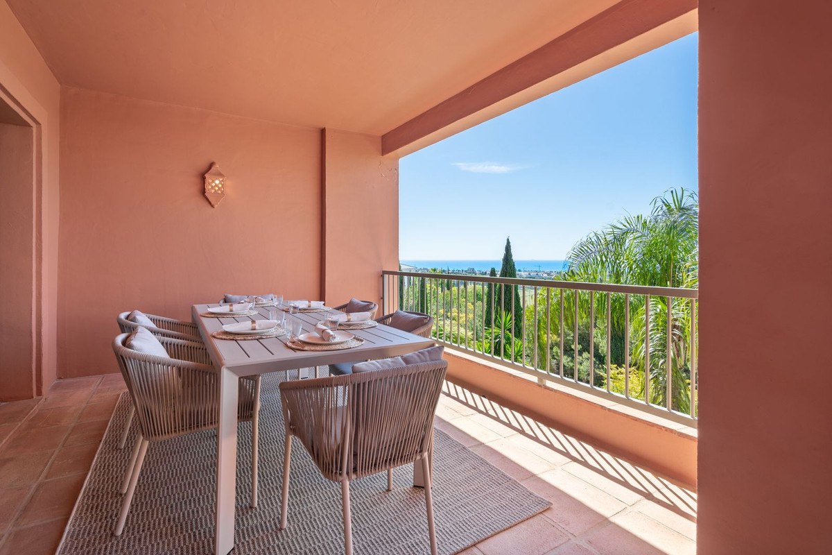 Apartamento com 2 Quartos à Venda em Benahavís - Costa del Sol - 1