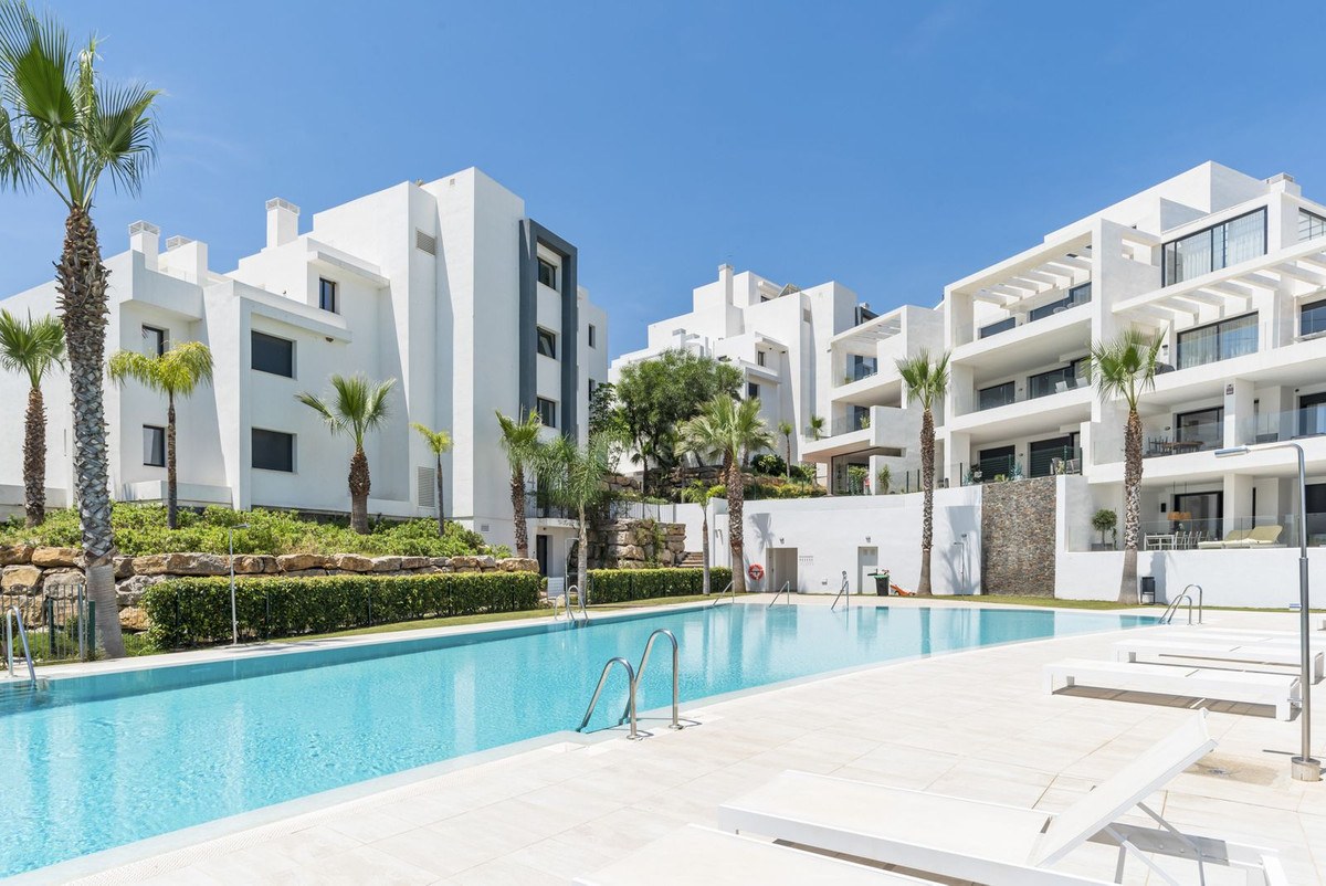 Apartamento com 2 Quartos à Venda em Benahavís - Costa del Sol - 1