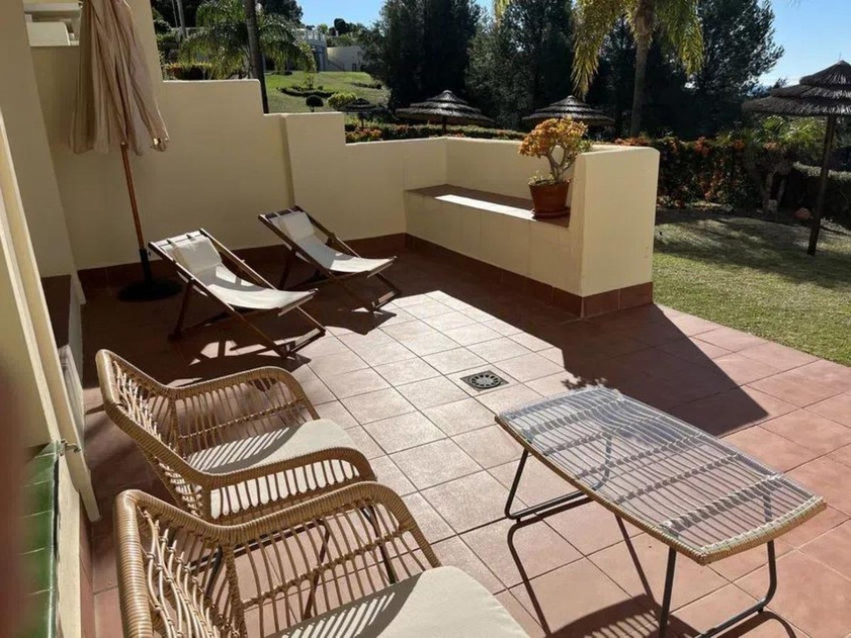 Apartamento com 2 Quartos à Venda em Benahavís - Costa del Sol - 3