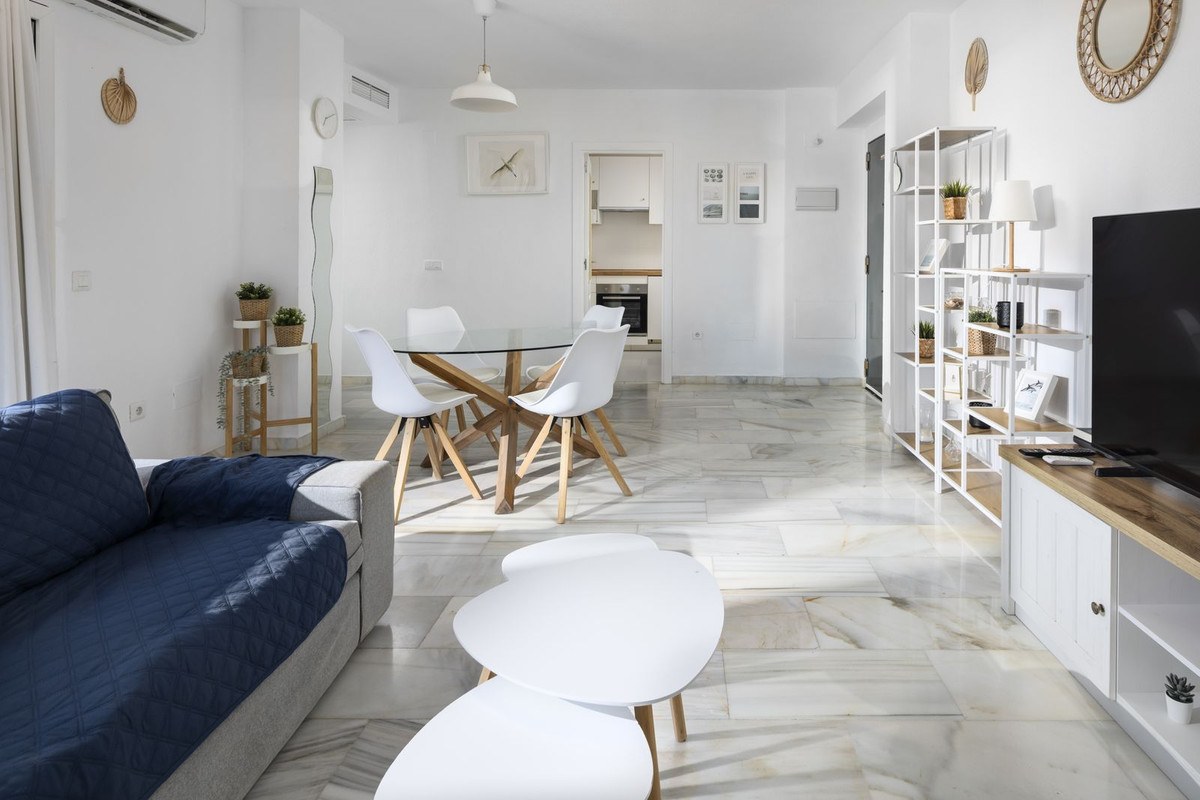 Apartamento com 2 Quartos à Venda em Benalmádena - Costa del Sol - 3