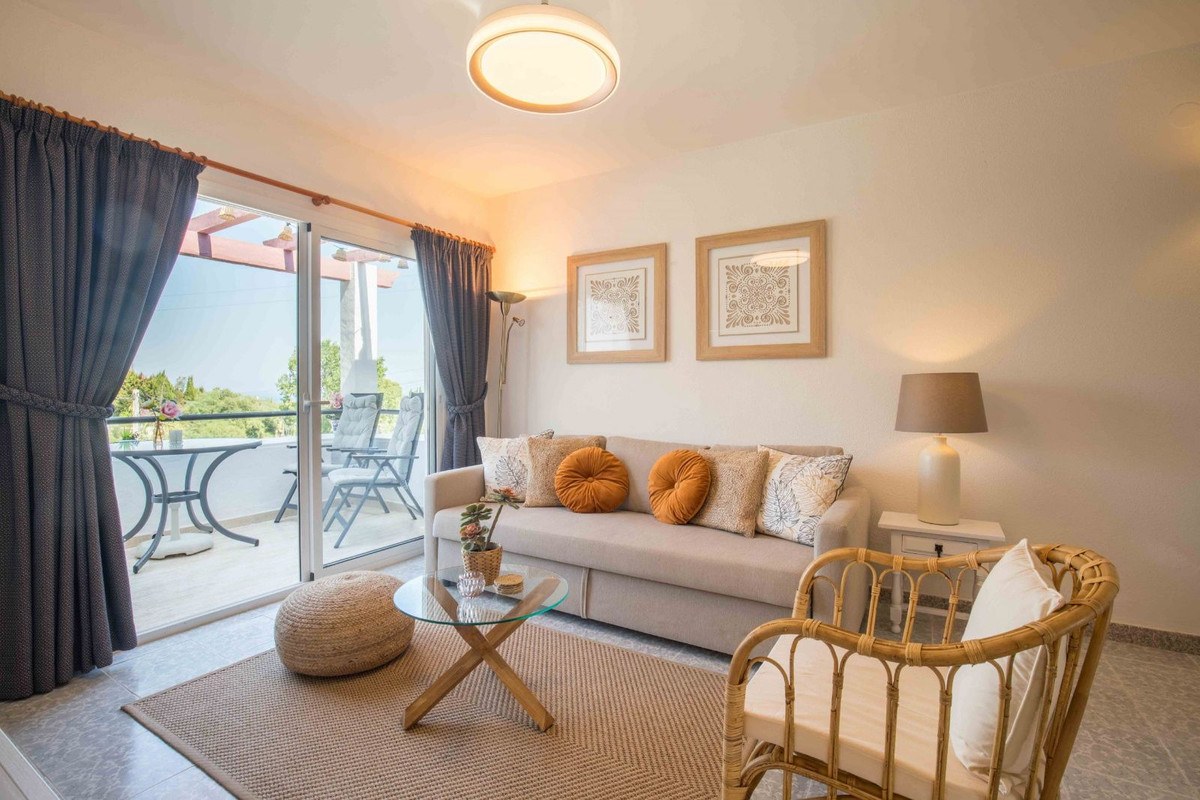 Apartamento com 2 Quartos à Venda em Benalmádena - Costa del Sol - 3