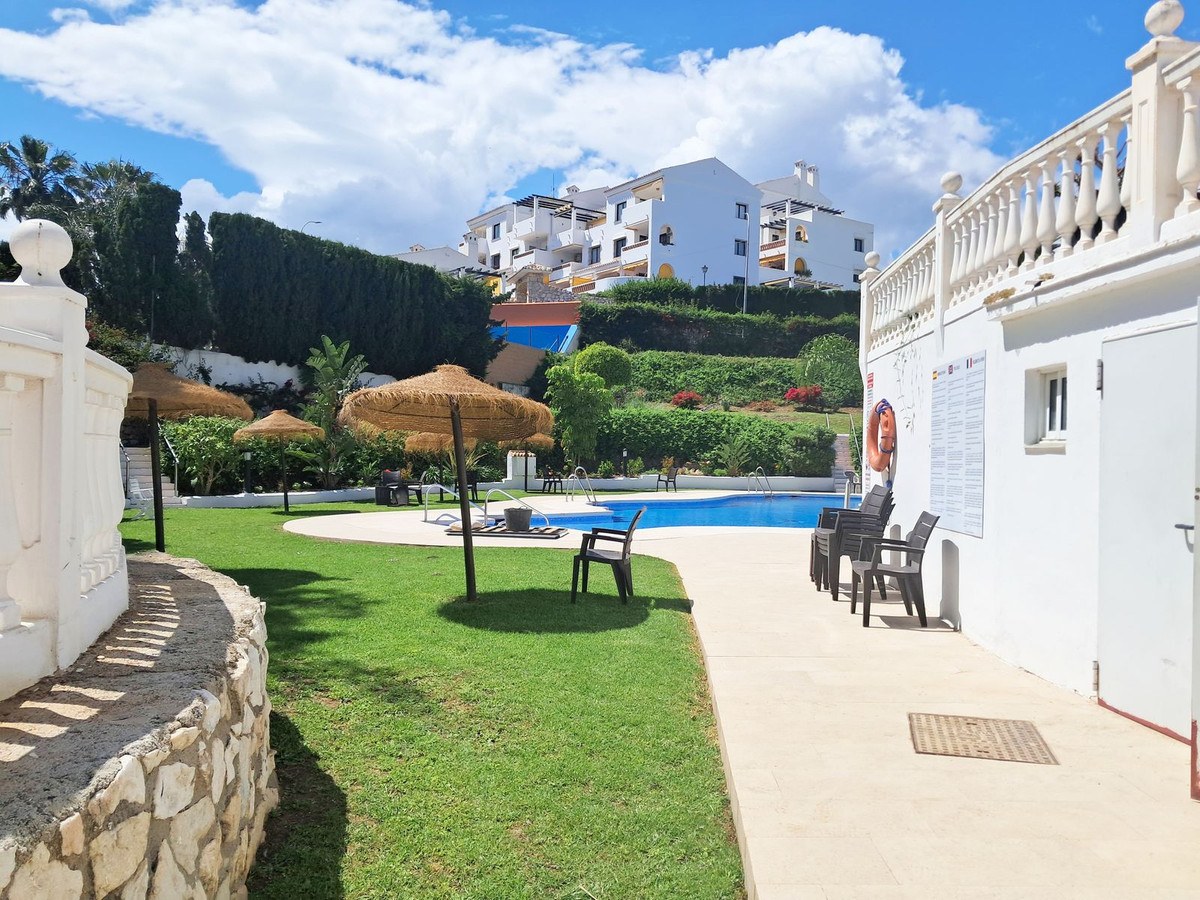 Apartamento com 2 Quartos à Venda em Benalmádena - Costa del Sol - 1