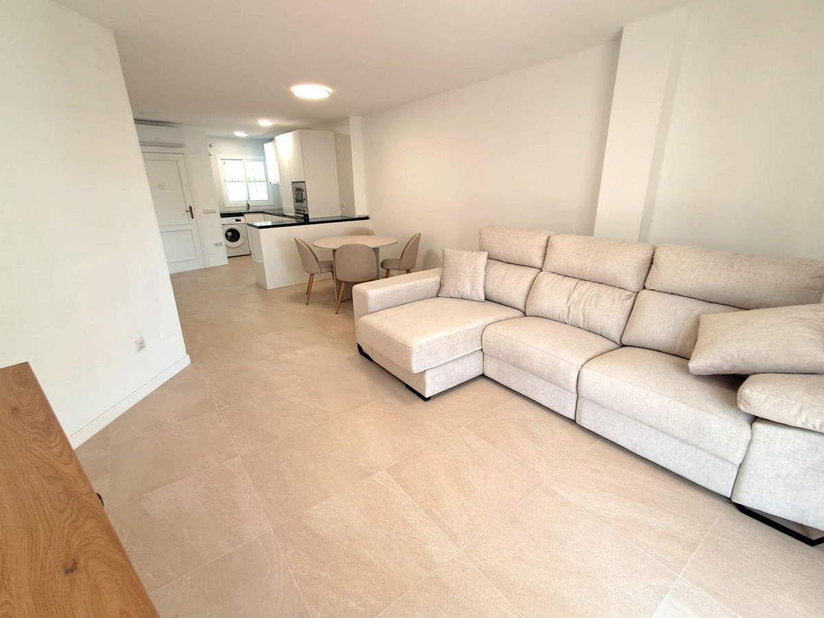 Apartamento com 2 Quartos à Venda em Benalmádena - Costa del Sol - 3