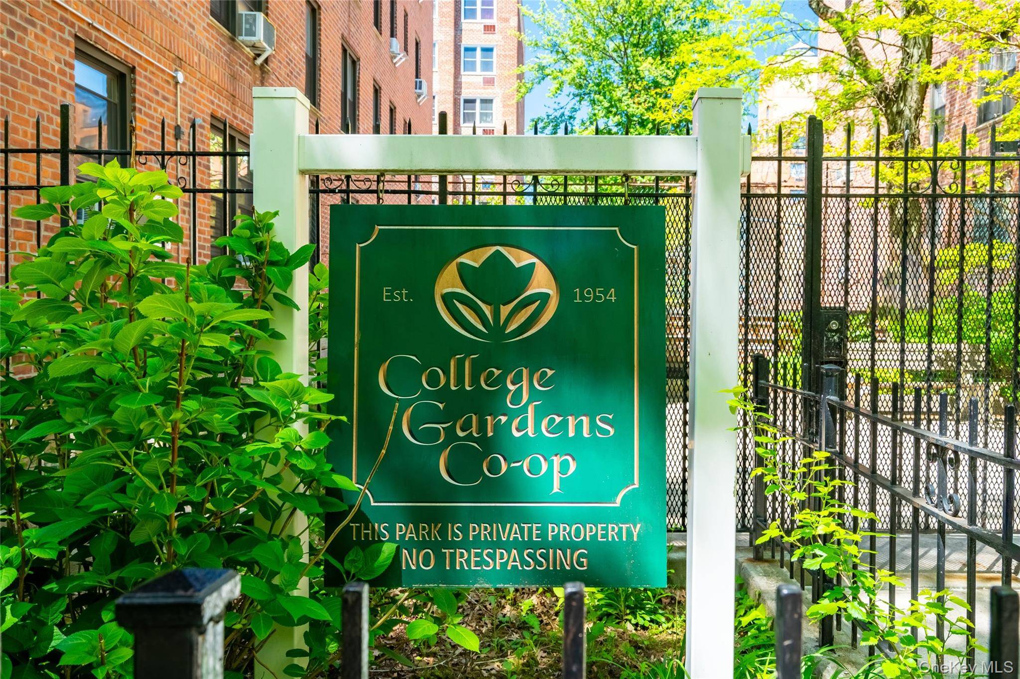 Apartamento com 2 Quartos à Venda em Bronx - Nova Iorque - EUA - 1