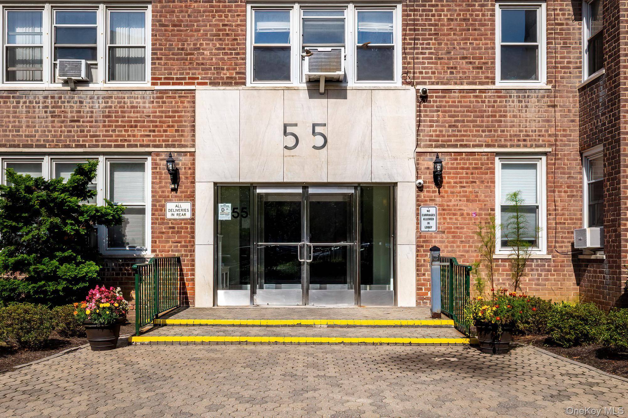2 Bedroom Home for Sale in Bronx - New York - USA - 1