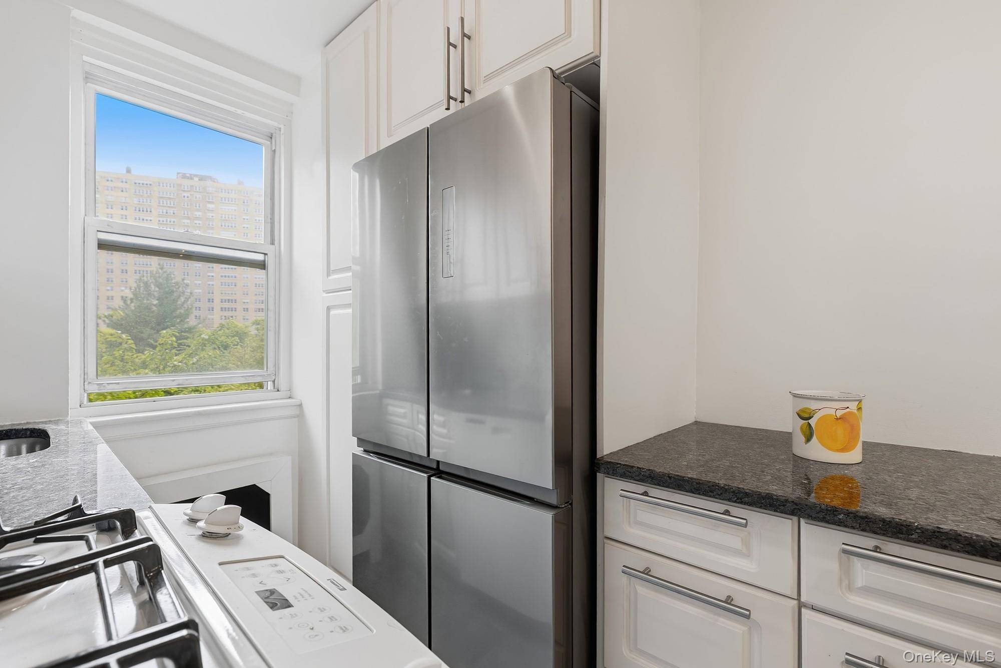 2 Bedroom Home for Sale in Bronx - New York - USA - 6