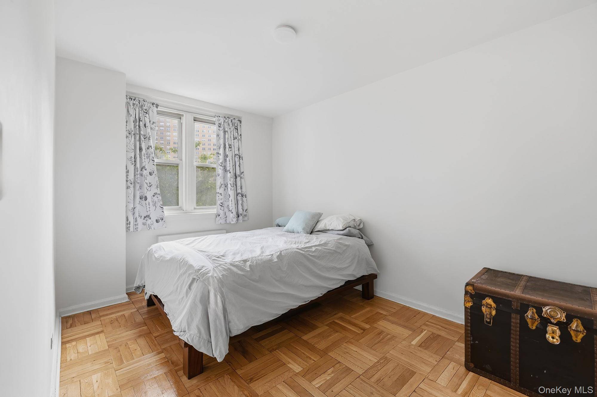 2 Bedroom Home for Sale in Bronx - New York - USA - 7