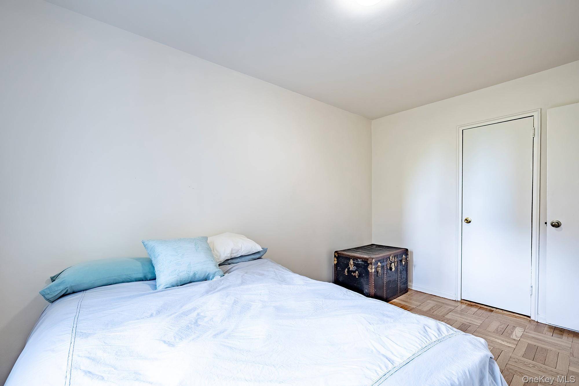 2 Bedroom Home for Sale in Bronx - New York - USA - 8