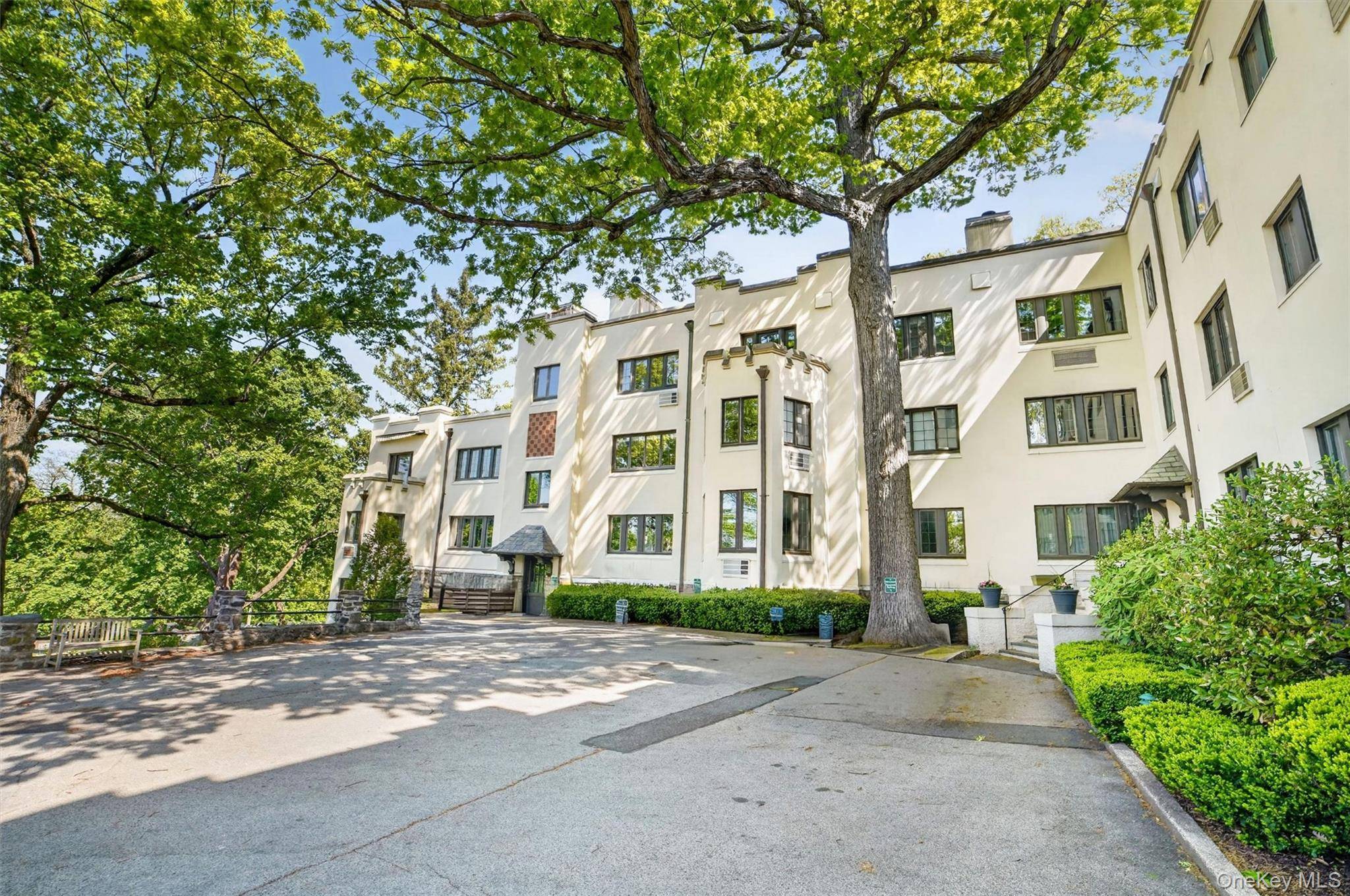 Apartamento com 2 Quartos à Venda em Bronxville - Nova Iorque - EUA - 2