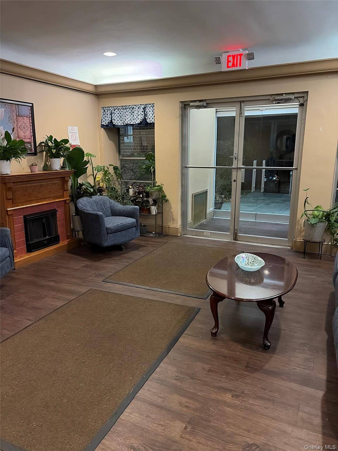 Apartamento com 2 Quartos à Venda em Bronxville - Nova Iorque - EUA - 2