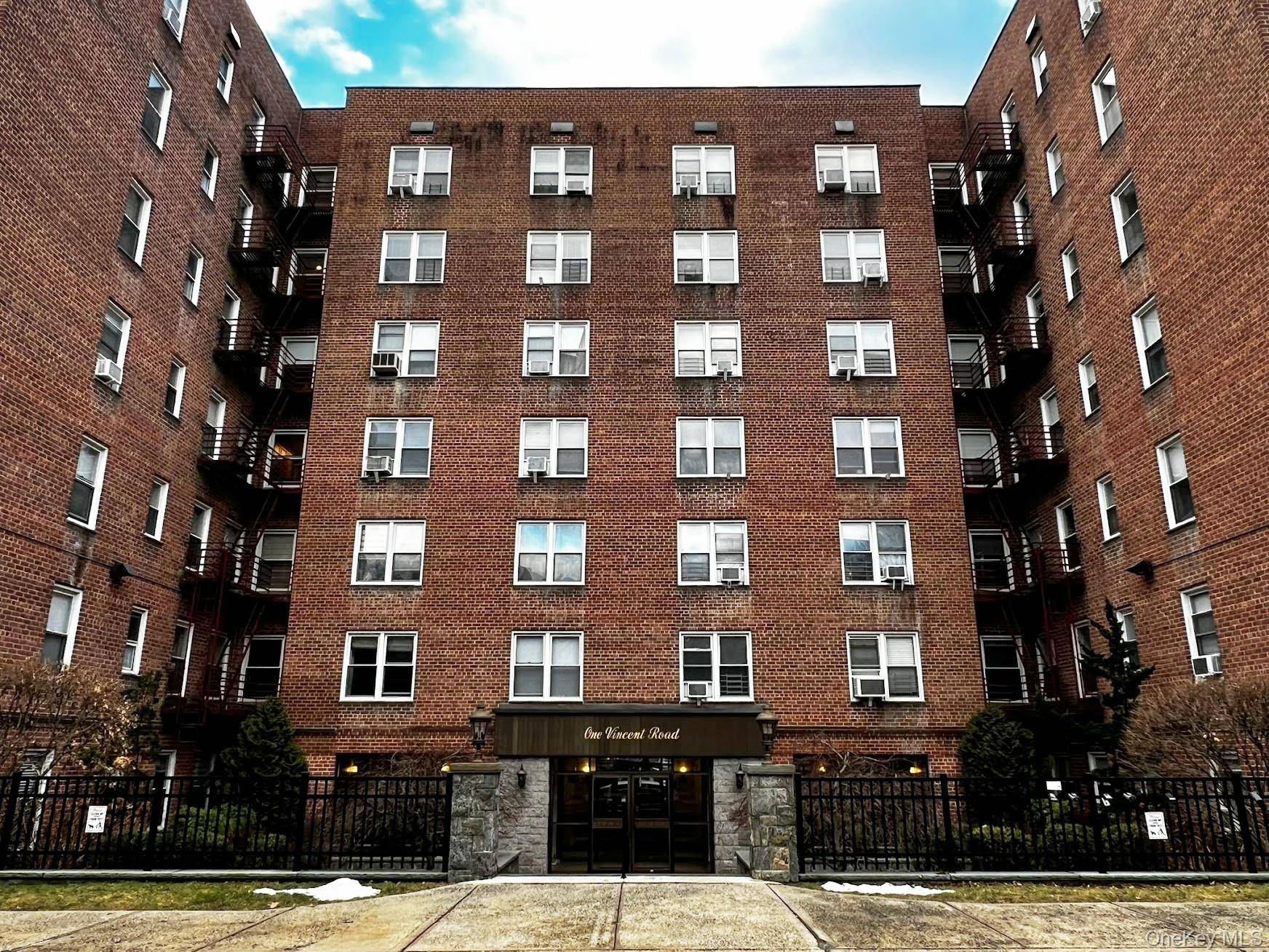 Apartamento de 2 Dormitorios en Venta en Bronxville - Nueva York - EE. UU. - 1