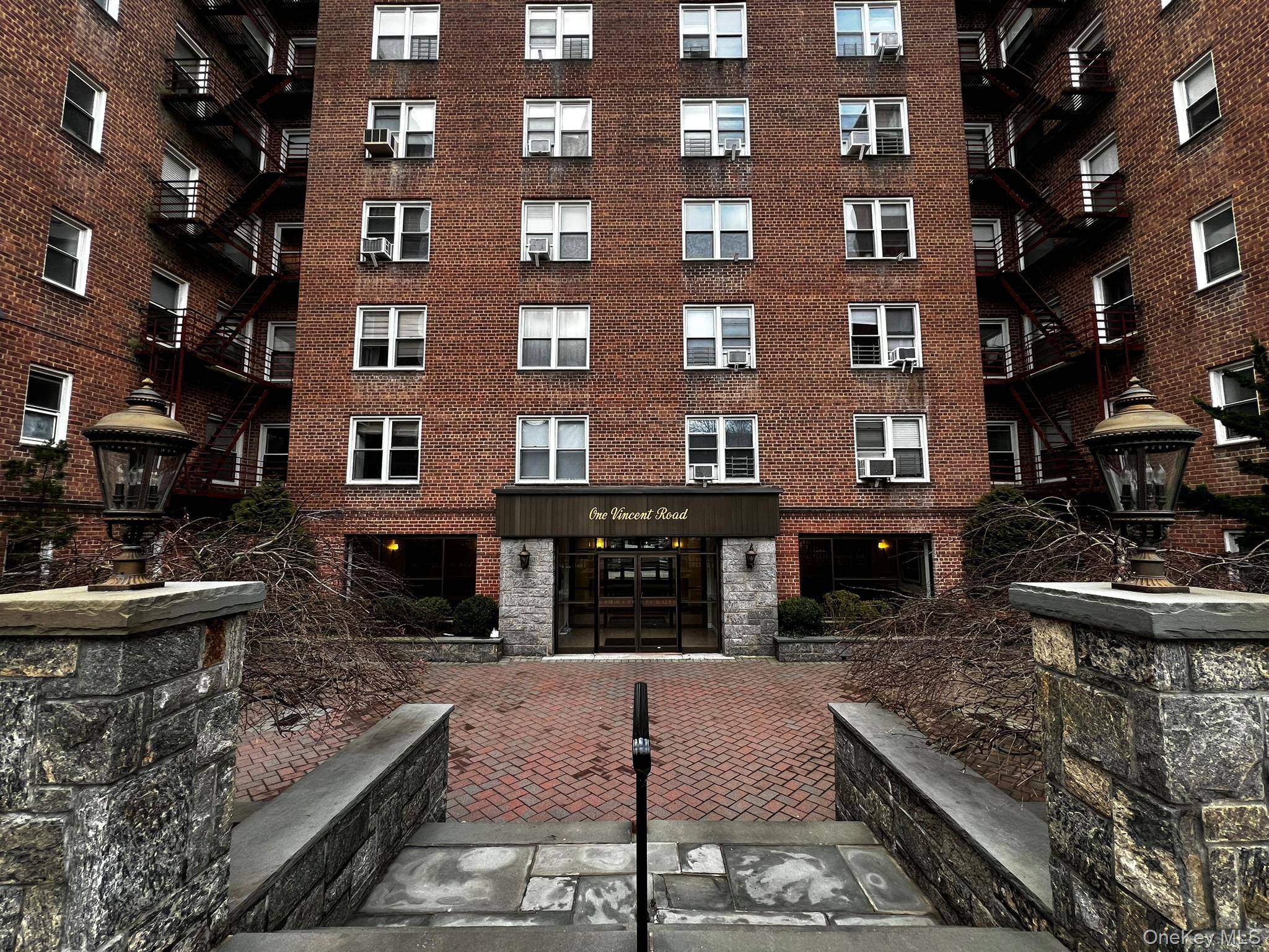 Apartamento de 2 Dormitorios en Venta en Bronxville - Nueva York - EE. UU. - 2