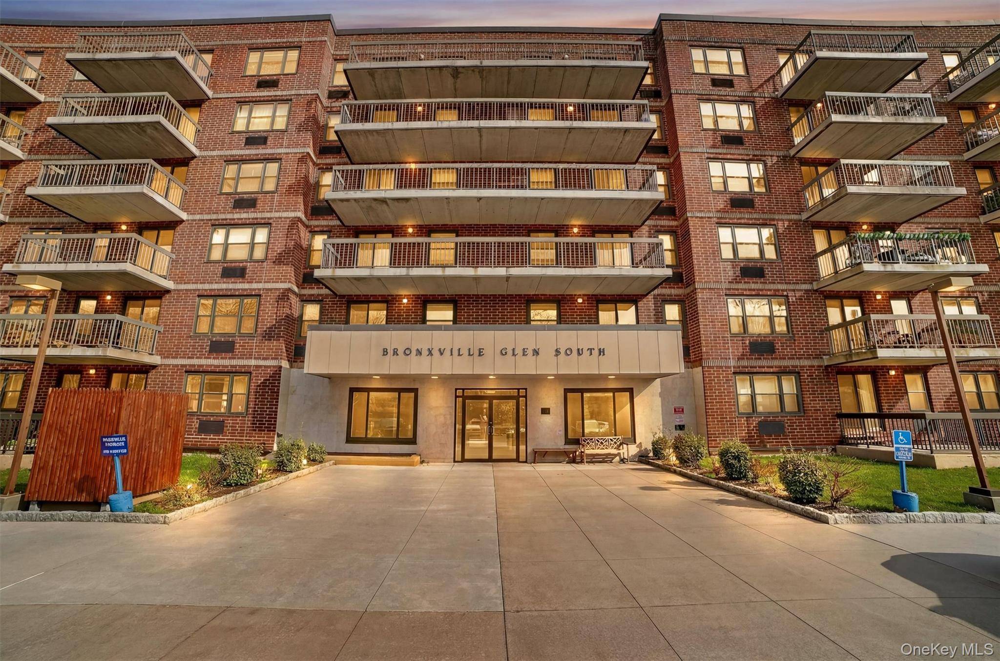 Apartamento com 2 Quartos à Venda em Bronxville - Nova Iorque - EUA - 1