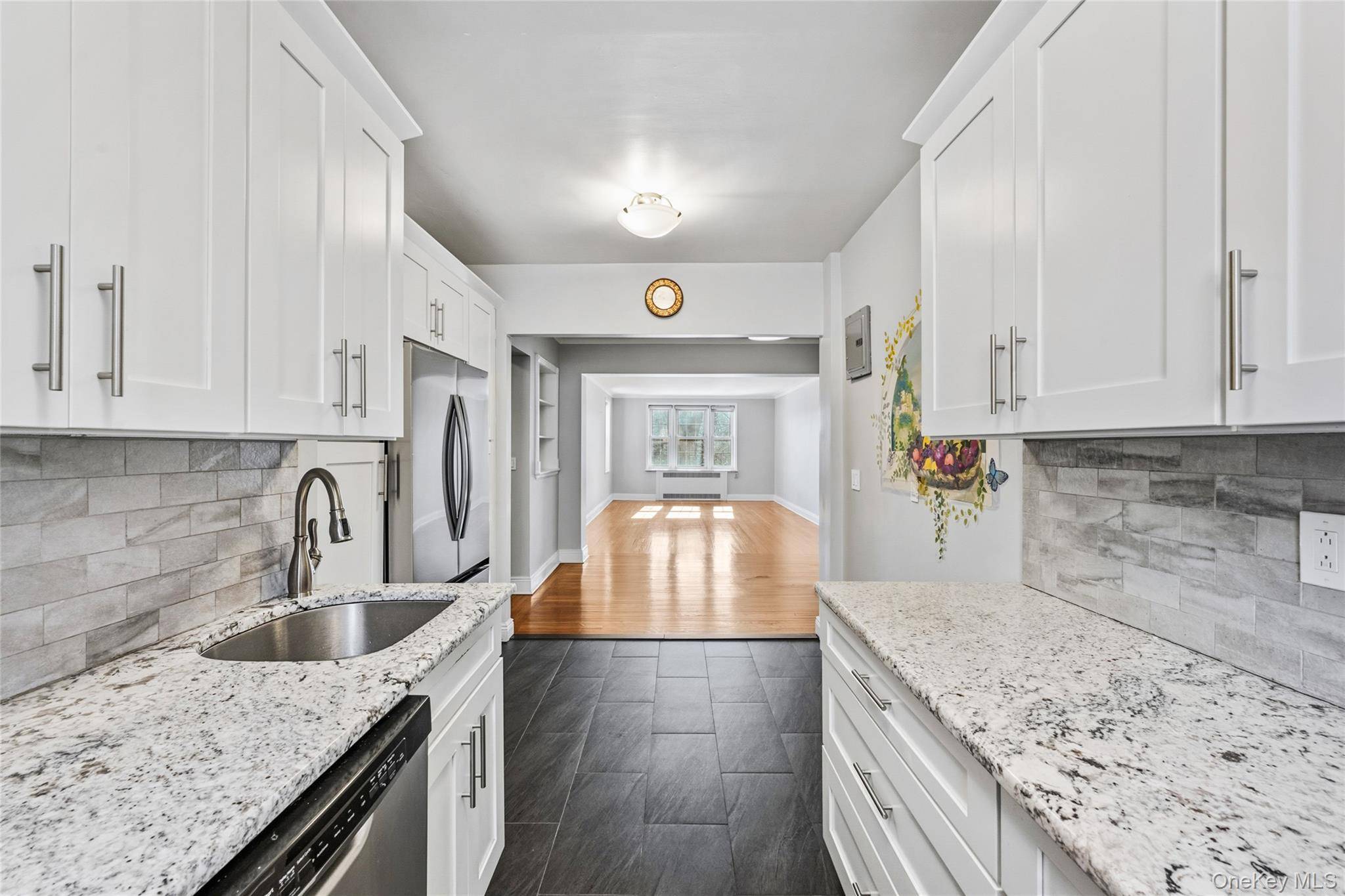 2 Bedroom Home for Sale in Bronxville - New York - USA - 5