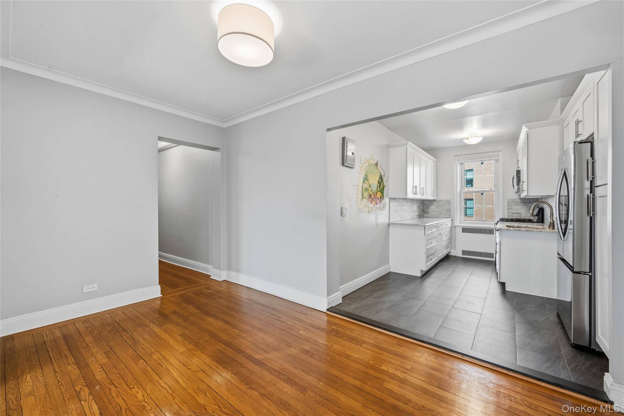 2 Bedroom Home for Sale in Bronxville - New York - USA - 6