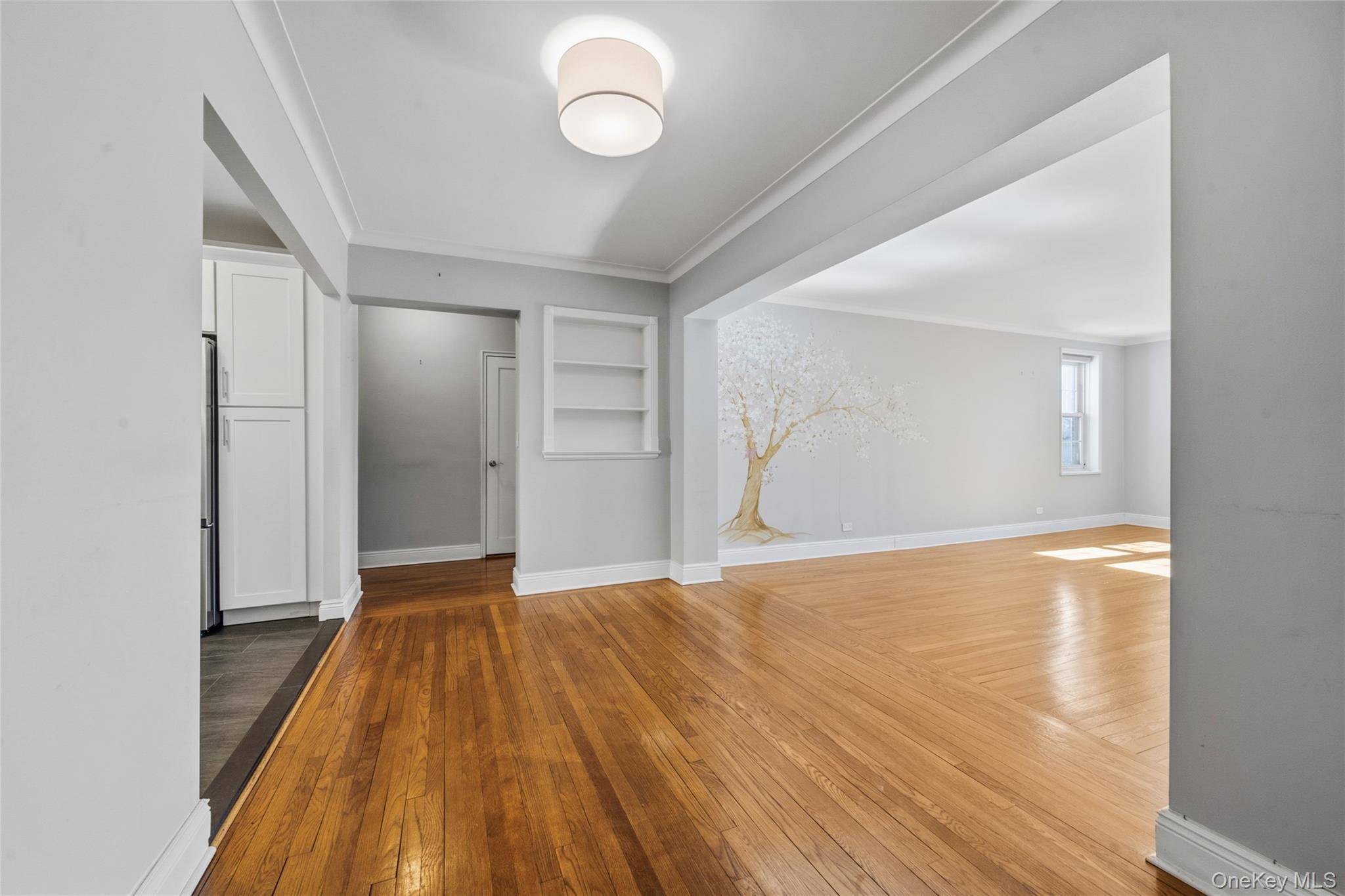 2 Bedroom Home for Sale in Bronxville - New York - USA - 8