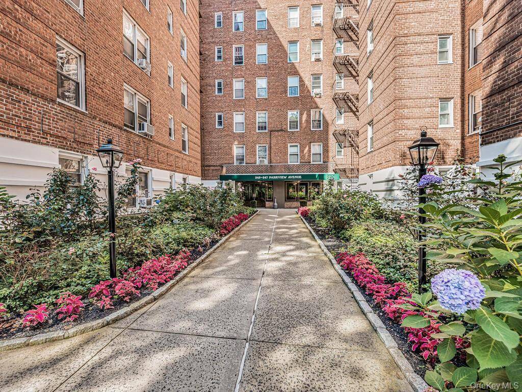 Apartamento de 2 Dormitorios en Venta en Bronxville - Nueva York - EE. UU. - 1