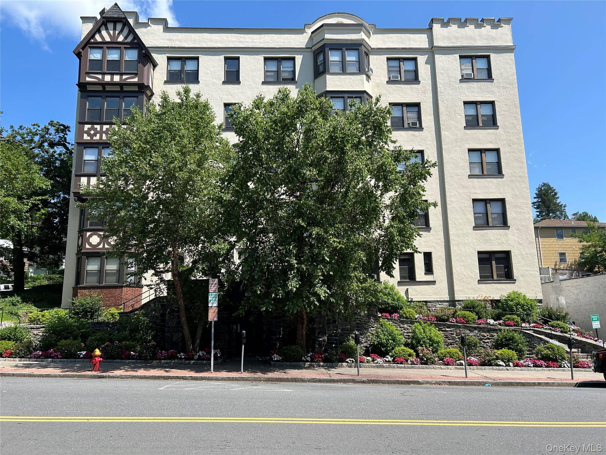Apartamento de 2 Dormitorios en Venta en Bronxville - Nueva York - EE. UU. - 1