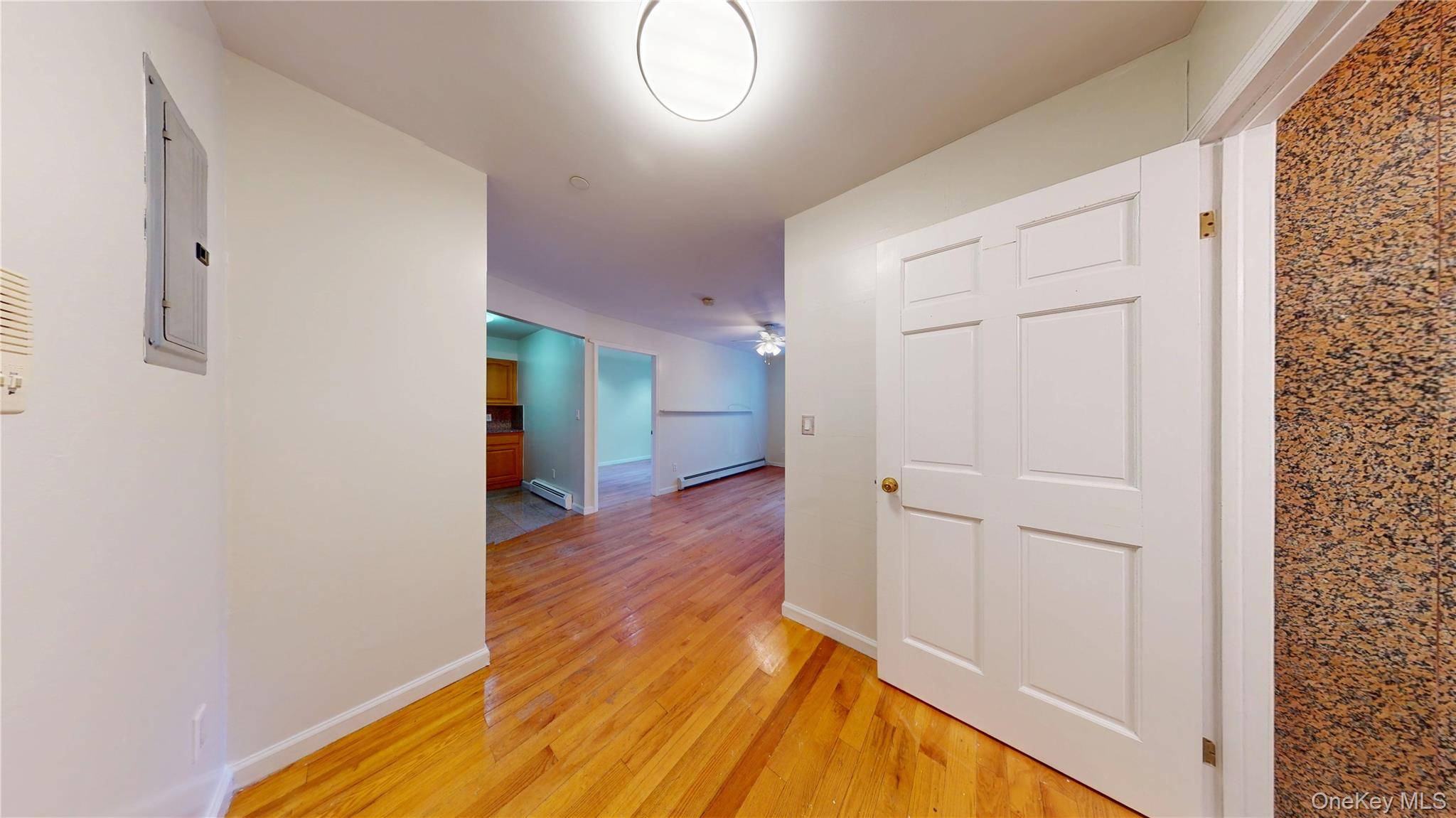 2 Bedroom Home for Sale in Brooklyn - New York - USA - 4